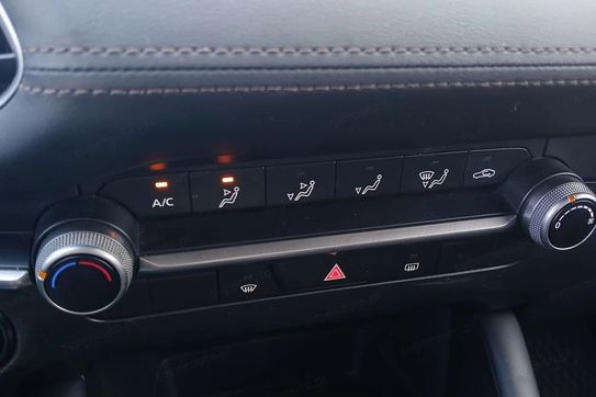 Mazda 3 2.0 Kai
