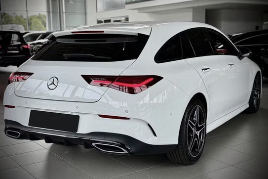 Mercedes CLA 200 AMG Line Shooting Brake