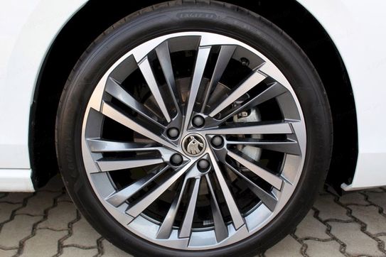 Skoda Superb L&K 2.0 TSI DSG 4x4