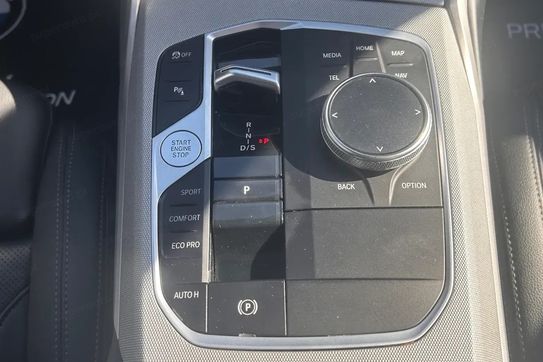 BMW Seria 3 318d mHEV aut