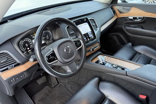 Volvo XC90 T8 AWD Plug-In Hybrid Inscription 7os
