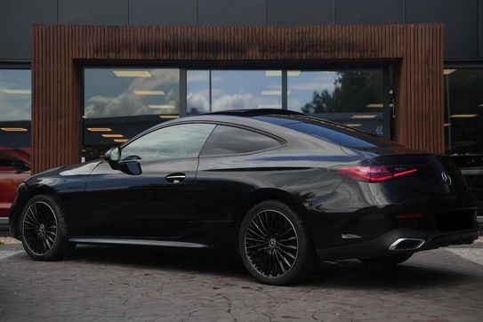 Mercedes CLE 300 4-Matic AMG Line