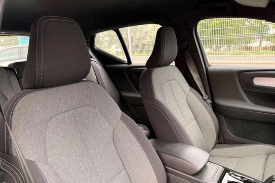 Volvo XC40 B3 Plus Dark