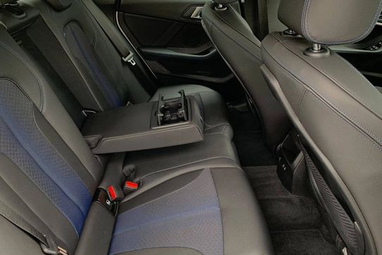 BMW Seria 2 218i M Sport aut