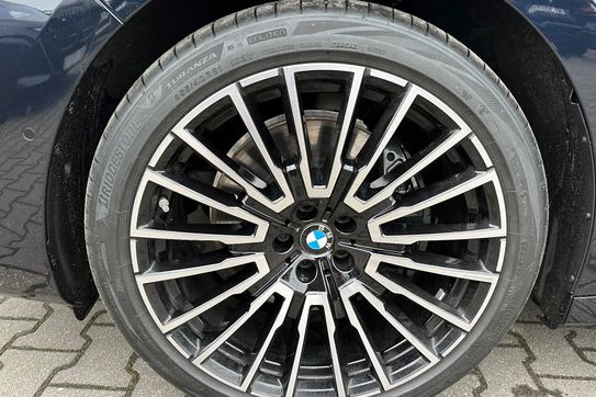 BMW Seria 7 740d xDrive M Sport