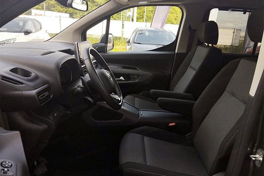 Toyota Proace City Verso Long L2H1 Family 7os AT