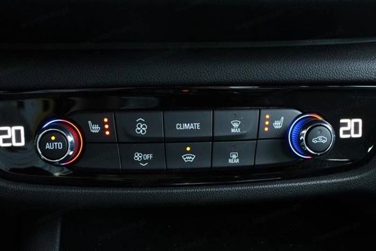 Opel Insignia 2.0 CDTI Business