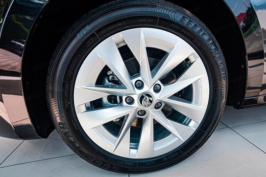 Skoda Octavia Edition 130 Selection 1.5 TSI mHEV DSG