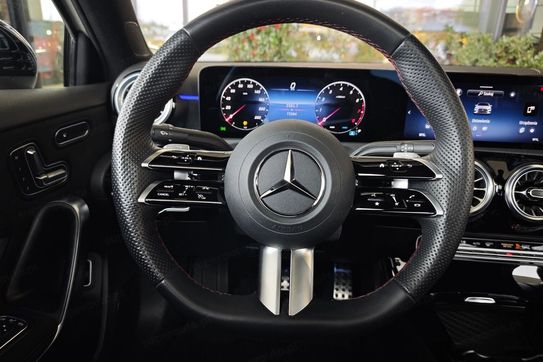 Mercedes Klasa A A 220 4-Matic AMG Line 8G-DCT