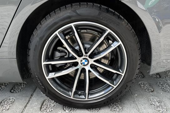 BMW Seria 5 520d xDrive M Sport