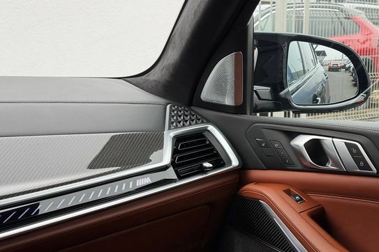 BMW X5 M60i xDrive