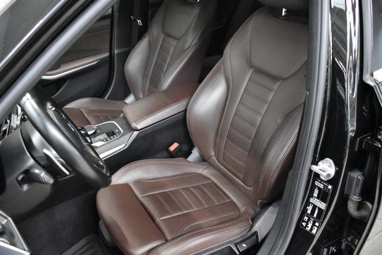BMW Seria 3 Touring 320d xDrive M Sport