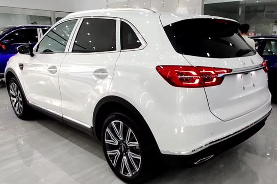 Hongqi HS5 2.0T AWD