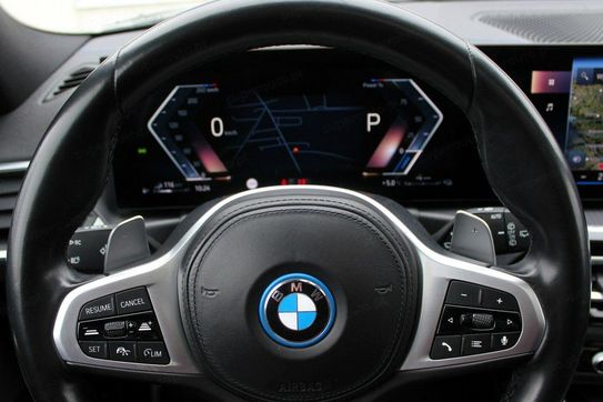 BMW Seria 3 330e sport-aut