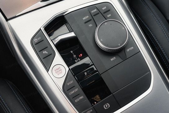 BMW Seria 3 320d xDrive M Sport sport-aut