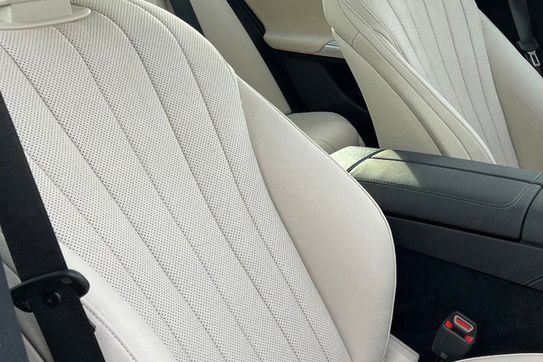 Mercedes Klasa E 220 d 4-Matic AMG