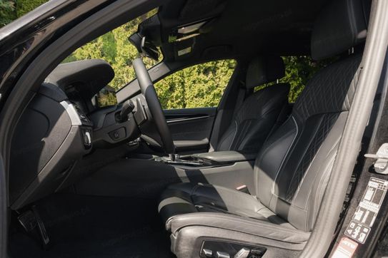 BMW Seria 5 540i xDrive mHEV sport-aut