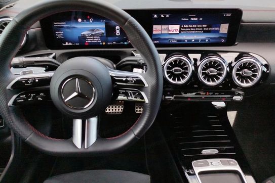 Mercedes CLA 200 AMG Line