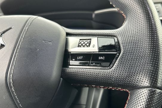 DS DS 7 Performance Line 1.6 E-Tense Hybrid AT