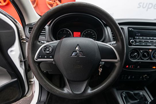 Mitsubishi L200 2.4 d