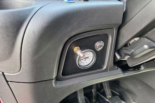 Iveco Daily 35S16  Kontener Chłodnia 8EP + Winda