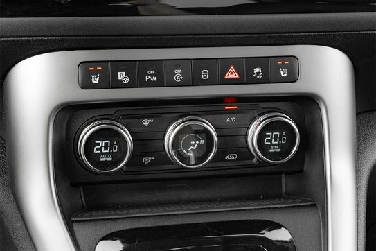 Mercedes T klasa T180d Progressive AT