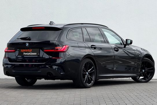 BMW Seria 3 Touring 318d Sport Line