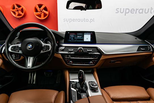 BMW Seria 5 520d xDrive aut