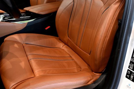 BMW Seria 5 530d xDrive Luxury Line