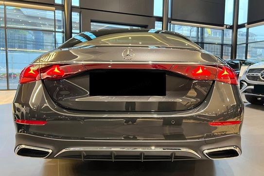Mercedes E Klasa 220 d 4-Matic AMG