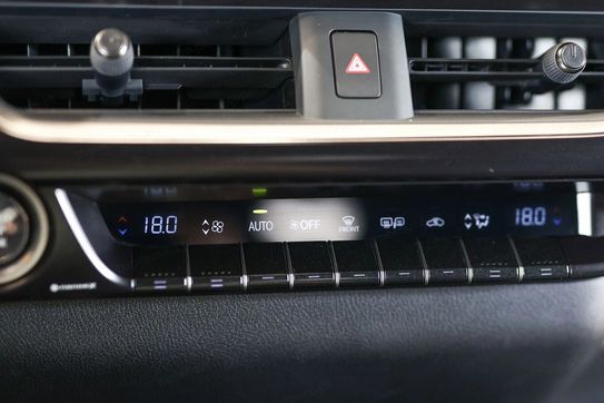 Lexus UX 200 Elegance 2WD