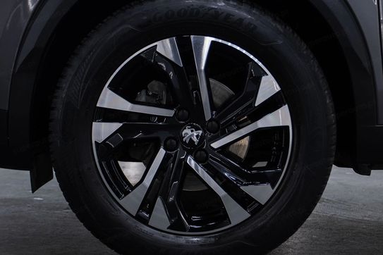 Peugeot 2008 1.2 PureTech Allure S&S EAT8