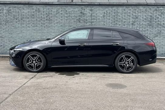 Mercedes CLA 250 4-Matic AMG Line Shooting Brake