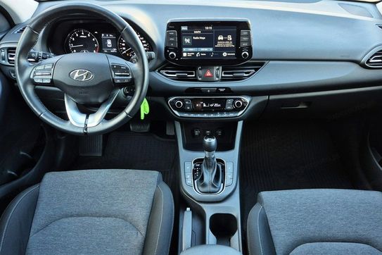 Hyundai i30 1.5 T-GDI Smart DCT