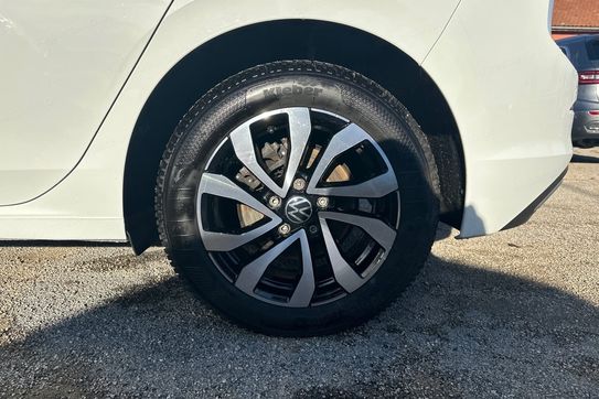 Volkswagen Golf Active 1.0 TSI