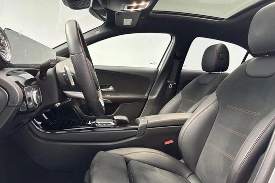 Mercedes Klasa A 180 AMG Line 7G-DCT