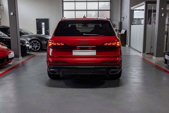 Audi Q7 60 TFSI e quattro S Line .
