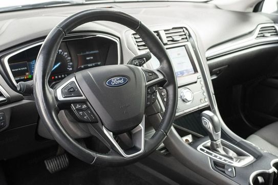 Ford Mondeo 2.0 Hybrid