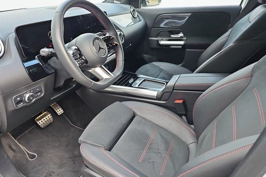 Mercedes GLA 200 AMG Line