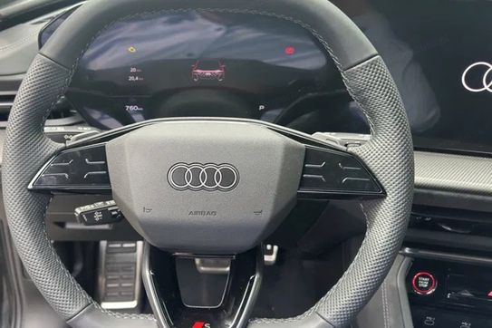 Audi Q5 TDI quattro S line Sportback