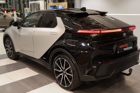Toyota C-HR 2.0 Hybrid Dynamic Force Gr Sport Awd