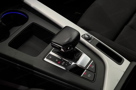Audi A4 35 TFSI S Line