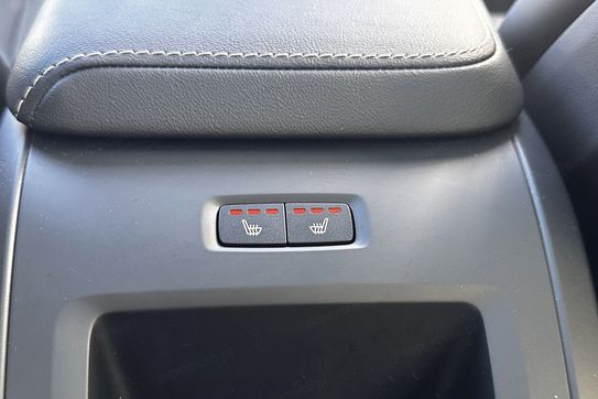 Volvo XC60 B5 B AWD Plus Black Edition