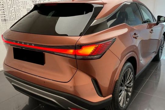 Lexus RX 350h Omotenashi