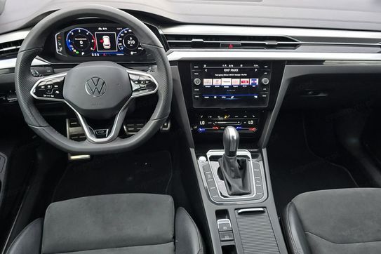 Volkswagen Arteon 2.0 TDI R-Line DSG