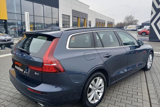 Volvo V60 B4 D Momentum