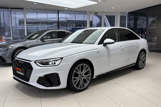 Audi A4 35 TFSI mHEV S Line S tronic