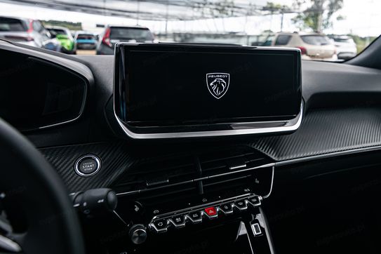 Peugeot 2008 Allure e-DCS 1.2 mHEV