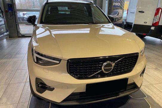 Volvo XC40 B3 Plus Dark