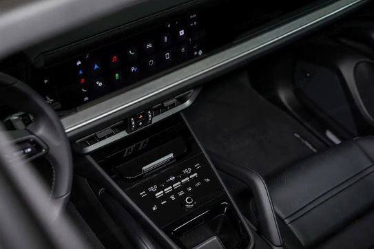 Porsche Cayenne E-Hybrid Black Edition